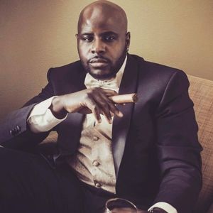 Meet your Posher, Carlos